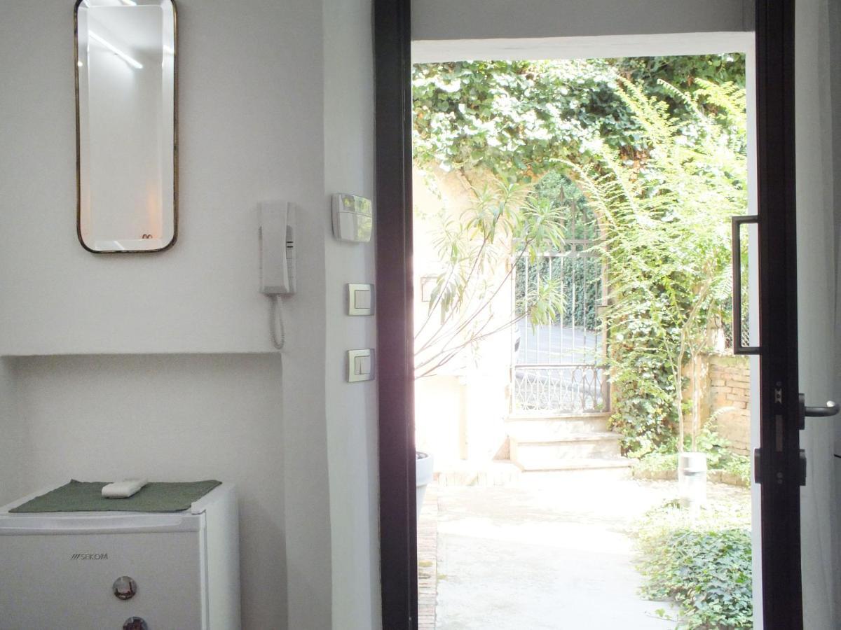 Loft Garden In Bologna'S Heart Ospedale Rizzoli Apartment Екстериор снимка